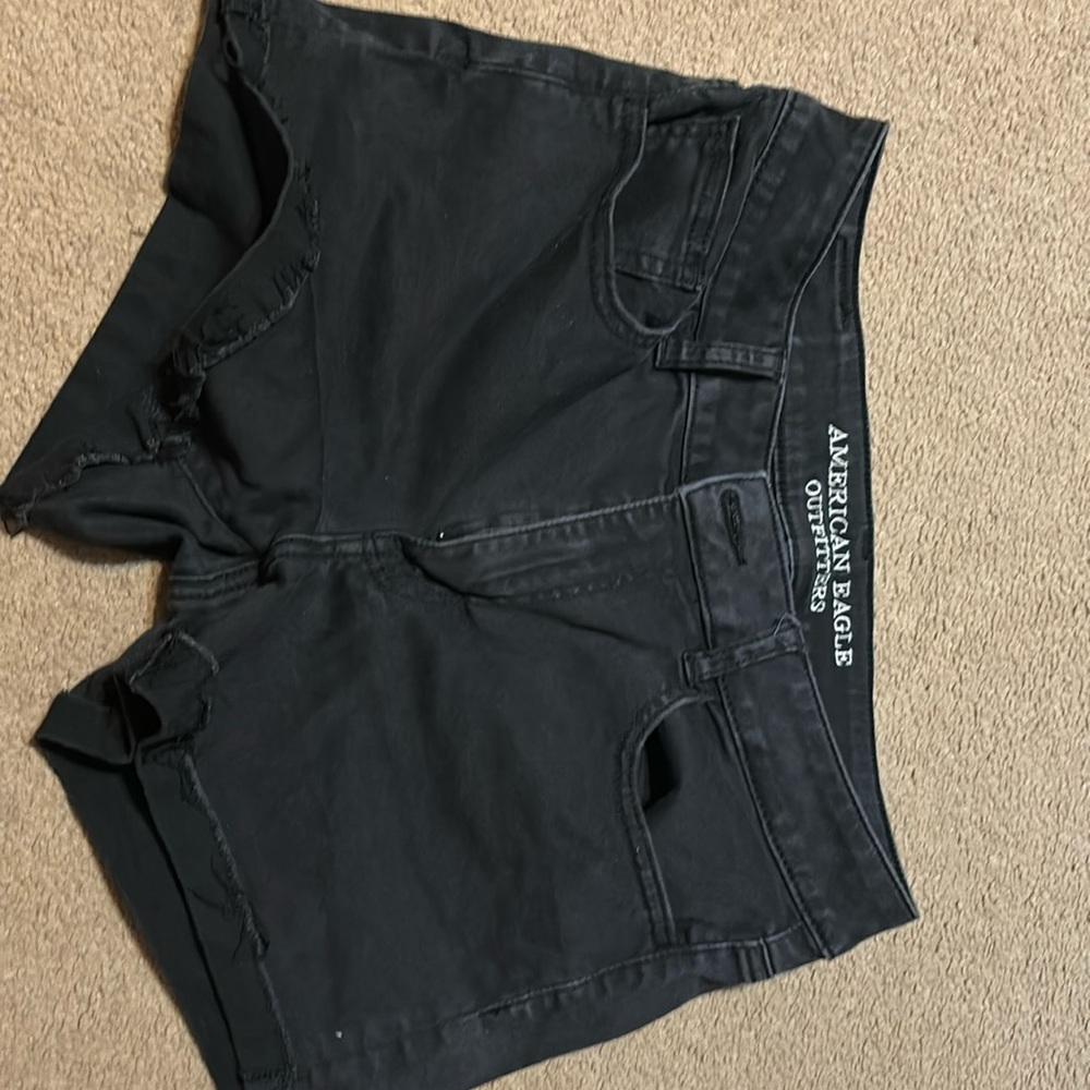 ⚫️ AE SHORTS